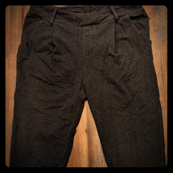 Dark gray Lululemon pants - Picture 1 of 4
